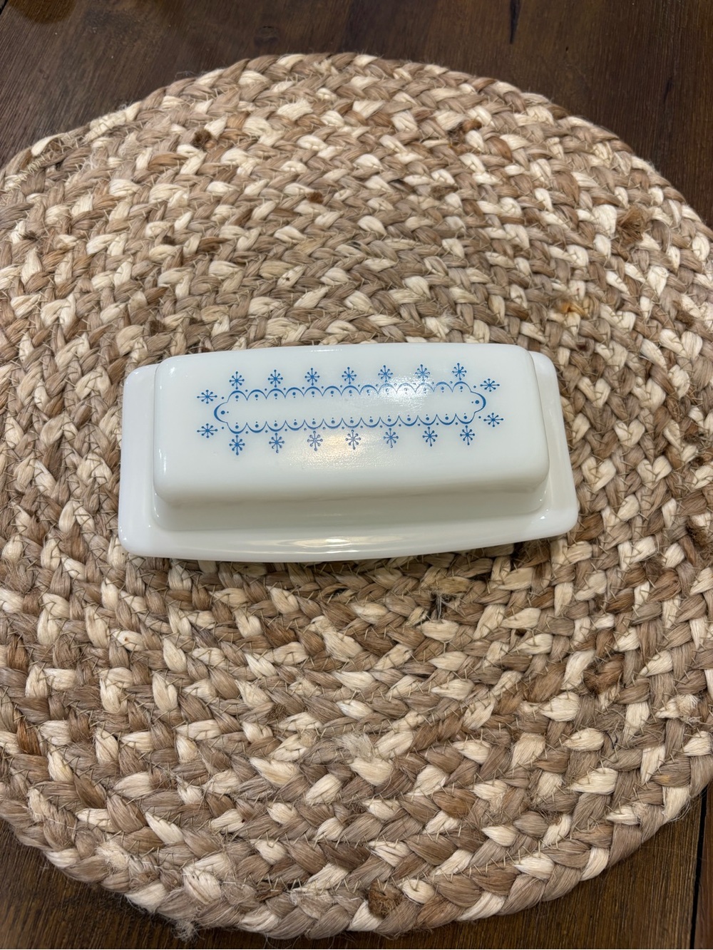 Vintage Pyrex Snowflake garland butter dish